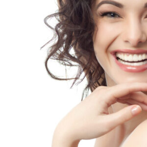 Imagem de uma mulher sorrindo
