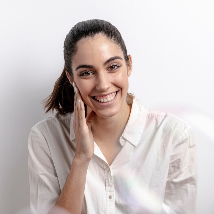 Imagem de uma mulher sorrindo